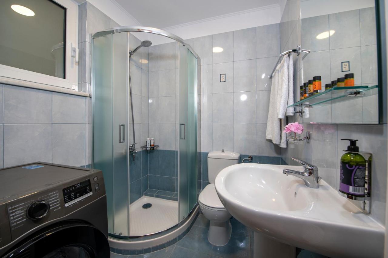 Inner City Retreat Apartment Ханья Экстерьер фото